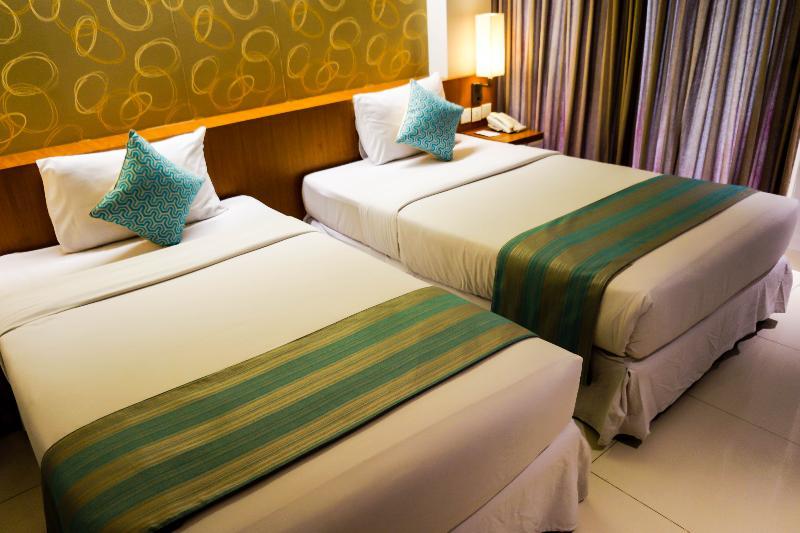 Holiday Inn Express Bali Sunset Road By Ihg Kuta Lombok Exteriör bild