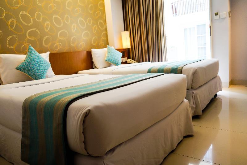 Holiday Inn Express Bali Sunset Road By Ihg Kuta Lombok Exteriör bild